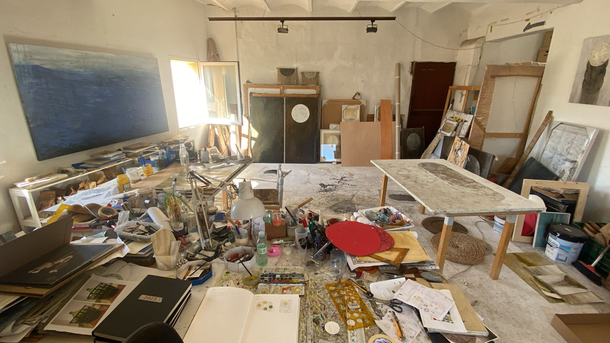 Mariano Mayol: Cuatro décadas de arte, naturaleza y tradición 6 Estudio de Mariano Mayol