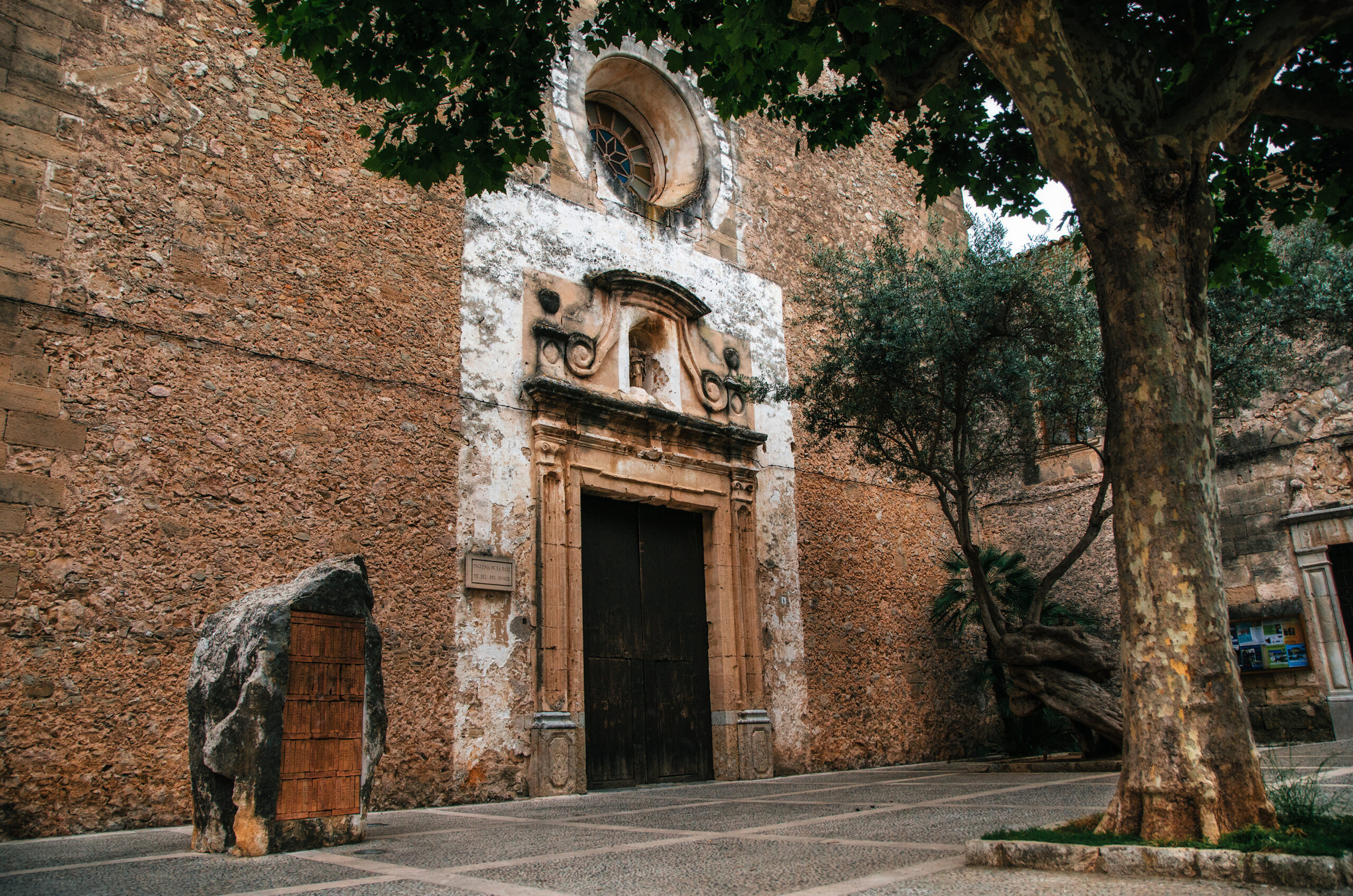 Una guía de viaje para visitar Pollença 2 Pollenca - Covento de Santo Domingo