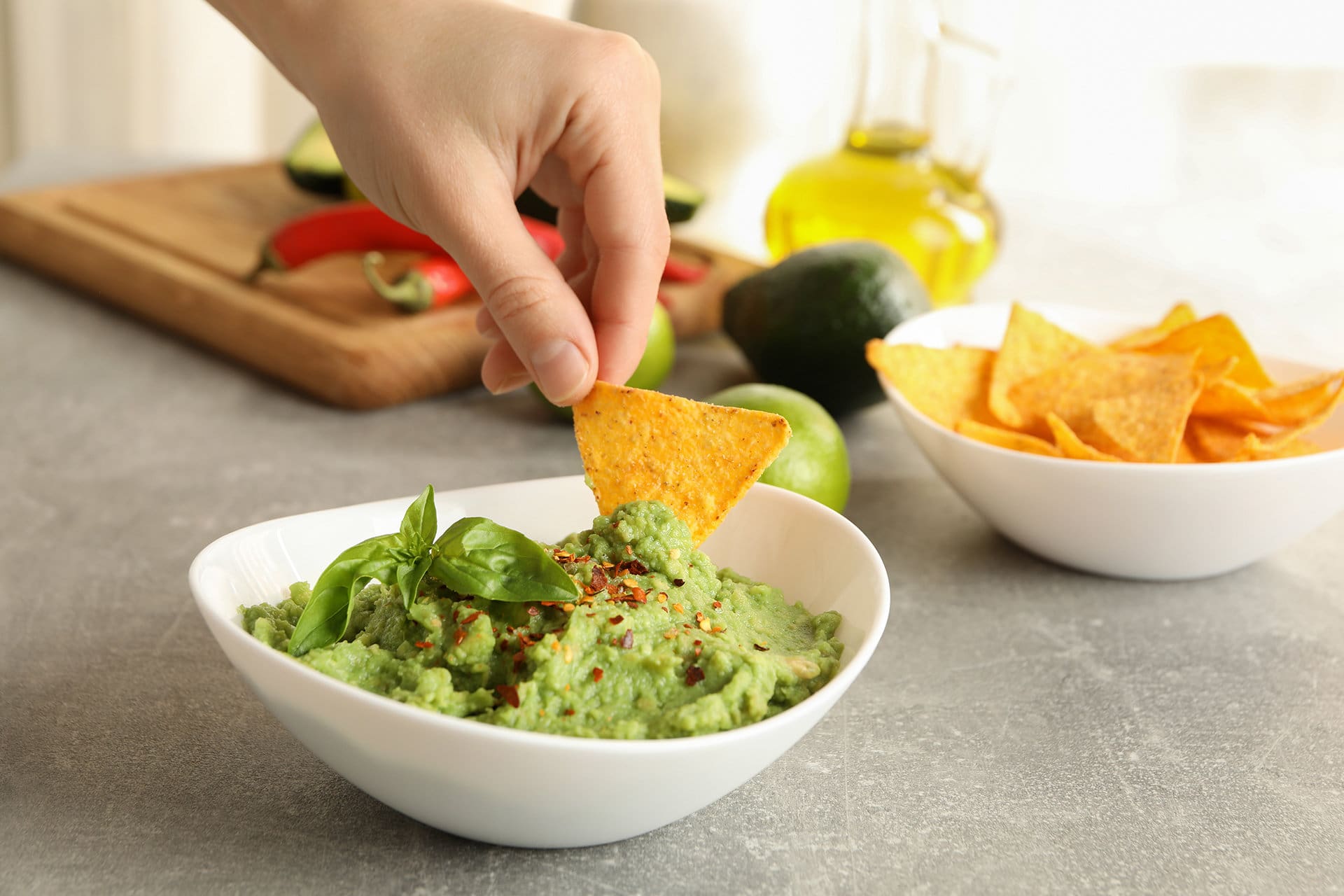 Homemade guacamole sauce recipe