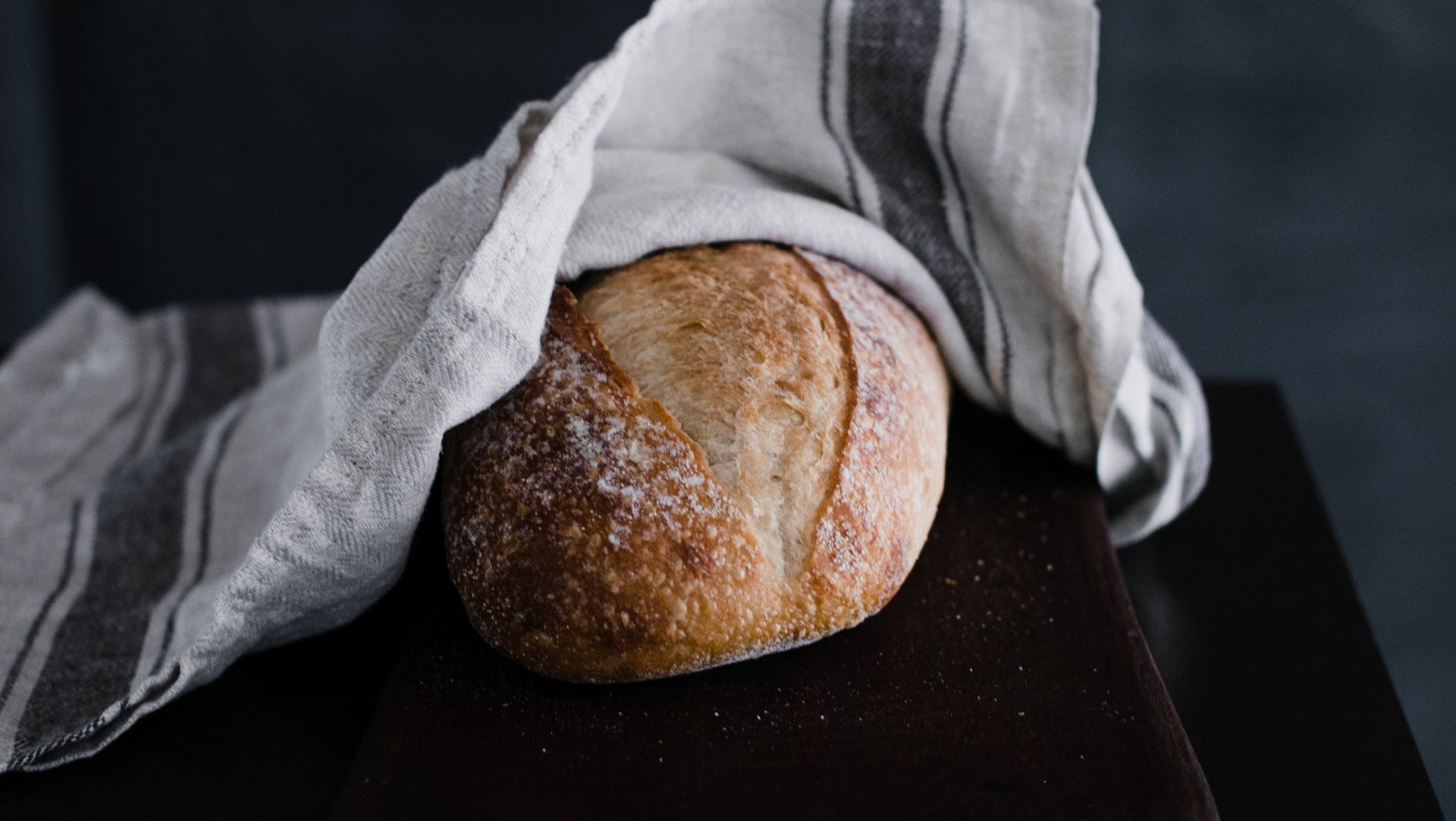 Brot mit Olivenöl: rustikal und traditionell 1 Brot mit Nativem Olivenöl extra